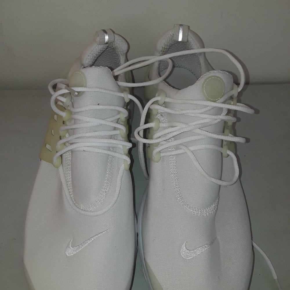 Men's Nike Air Presto Essential Triple White Running Shoes Size 10 848187-100